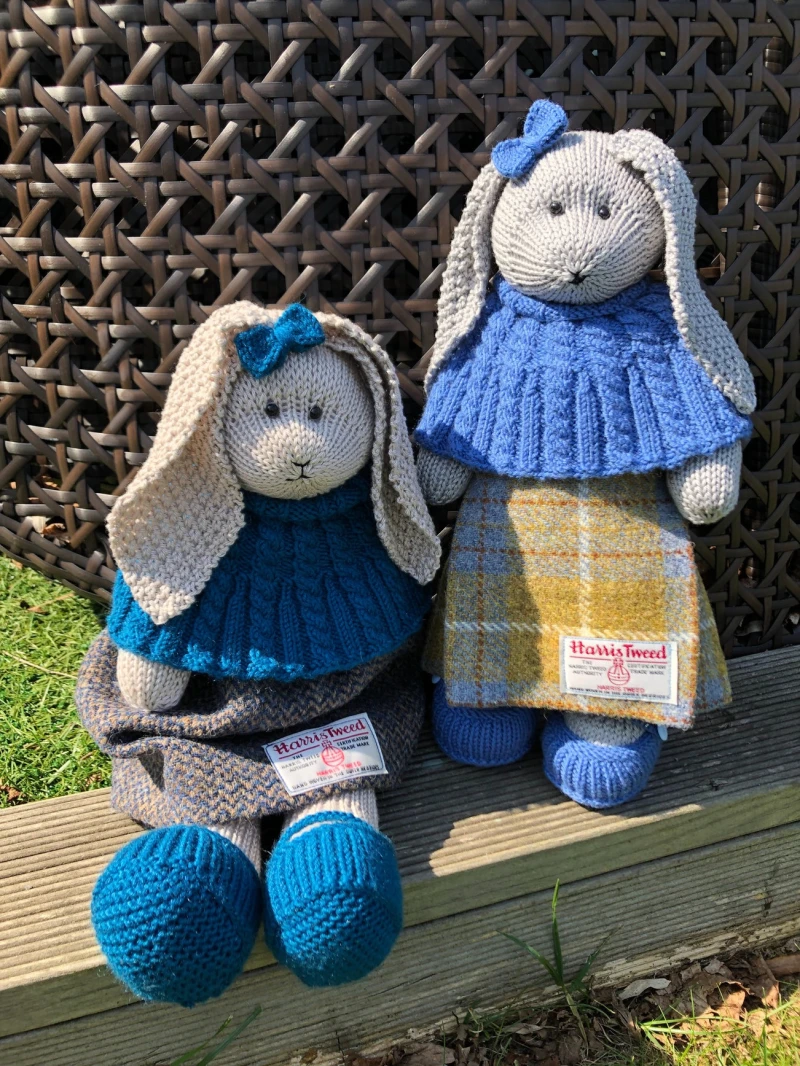 Knitted rabbits